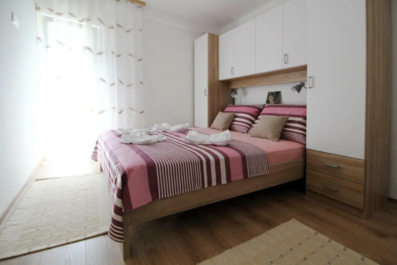 Apartment Totko Split 0*,